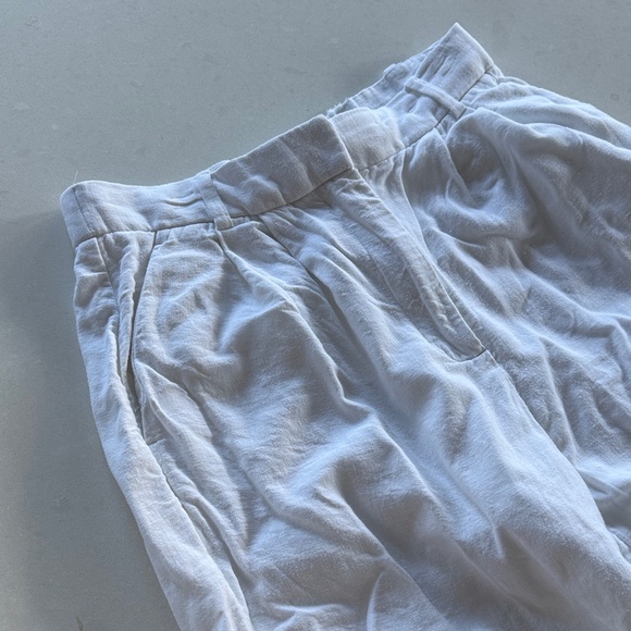 Sloane Abercrombie White Linen Wide-Leg Pants - Picture 3 of 9